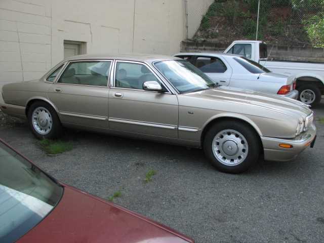 Jaguar Xj-series Image 6