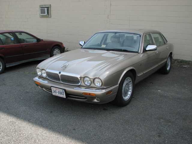 Jaguar Xj-series Image 1