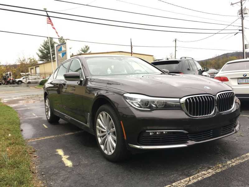 Bmw 7 Series Image 1